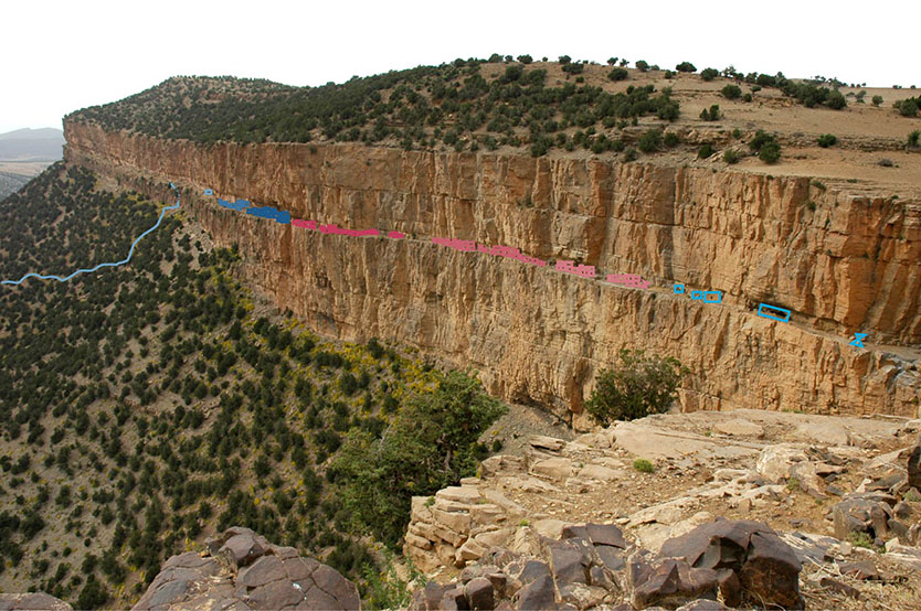 Les greniers de falaise d'Aoujgal